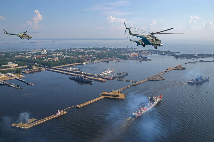 Ông Putin ca ngợi sức mạnh hải quân Nga, tàu chiến Việt Nam tạo ấn tượng lớn - 3