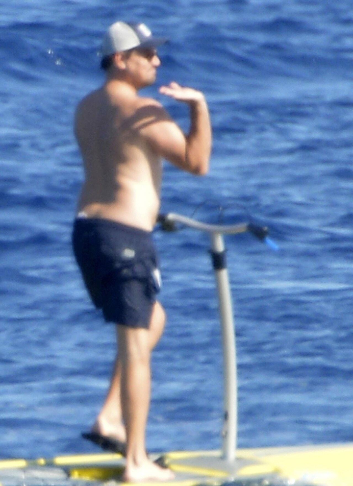 Tài tử Titanic: Từ nam thần vạn người mê đến ông chú bụng phệ chuyên tấu hài - 13