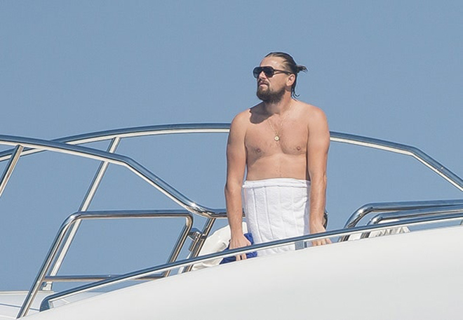 Tài tử Titanic: Từ nam thần vạn người mê đến ông chú bụng phệ chuyên tấu hài - 14