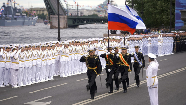 Ông Putin ca ngợi sức mạnh hải quân Nga, tàu chiến Việt Nam tạo ấn tượng lớn - 4