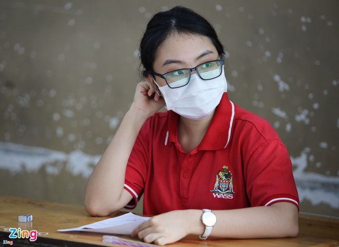 Phương Mỹ Chi hài lòng với điểm thi tốt nghiệp - 1