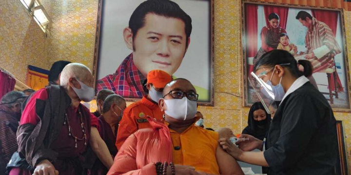 Bhutan hoàn tất tiêm vaccine COVID-19 toàn dân trong một tuần - 1