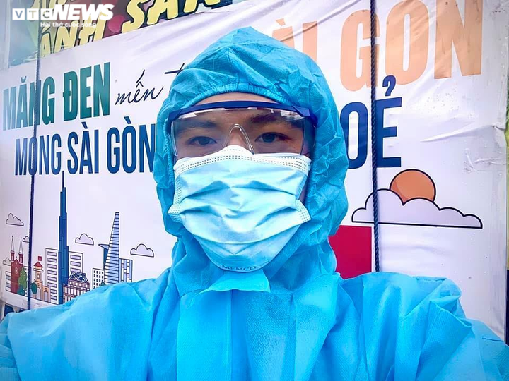 Nam sinh Kon Tum hơn nửa tháng lái xe xuyên đêm chở rau củ hỗ trợ TP. HCM - 3