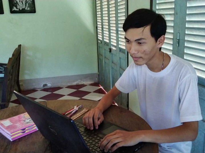 Bí quyết giành 3 điểm 10 thi tốt nghiệp THPT của 2 thí sinh Hà Nội và Vĩnh Long - 2