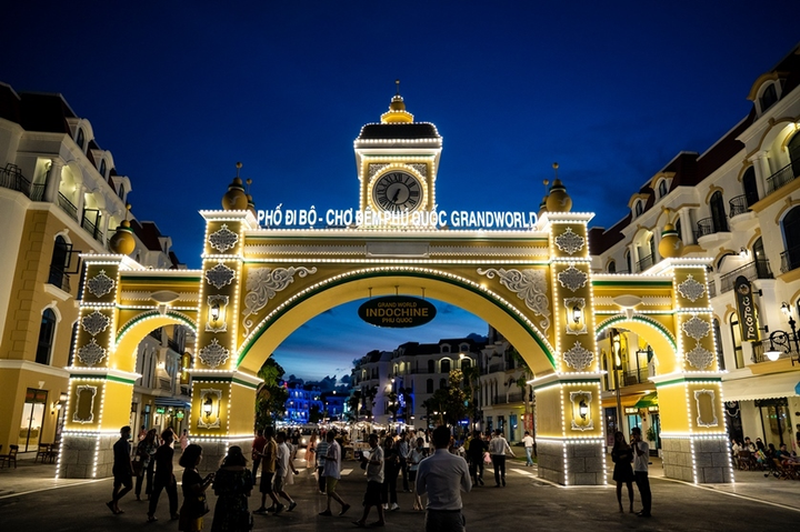 Siêu quần thể Phú Quốc United Center nằm trong Top 100 điểm đến 2021 - 6