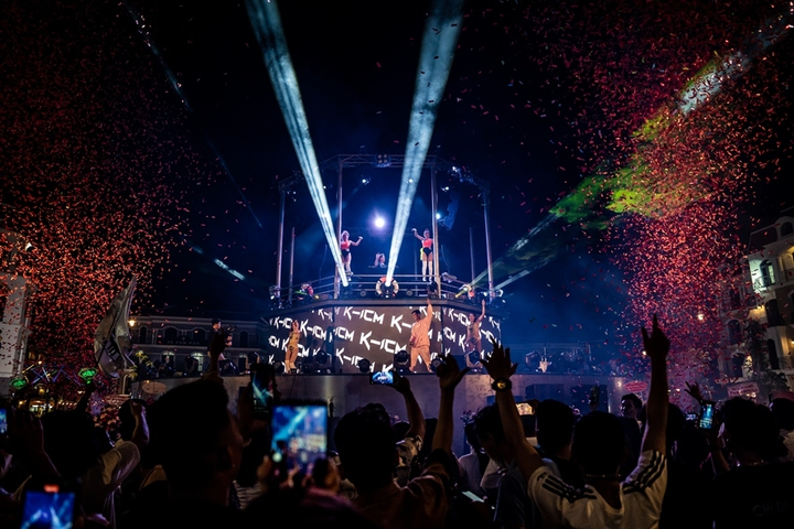 Siêu quần thể Phú Quốc United Center nằm trong Top 100 điểm đến 2021 - 8