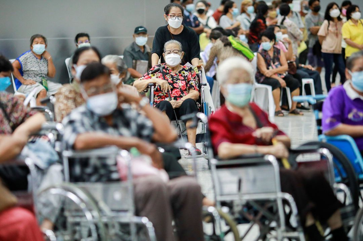 Ca mắc COVID-19 cao kỷ lục ở Thái Lan và Hàn Quốc - 1