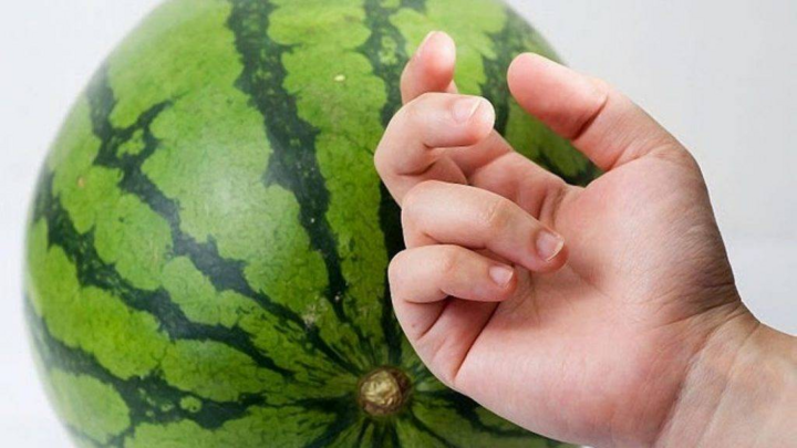 Cách chọn dưa hấu quả nào cũng ngọt lịm - 1