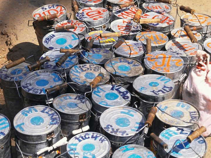 những shipper đầu tiên trên thế giới ảnh 6 Nghề shipper giao đồ ăn tận nhà xuất hiện từ thế kỷ nào? - 6