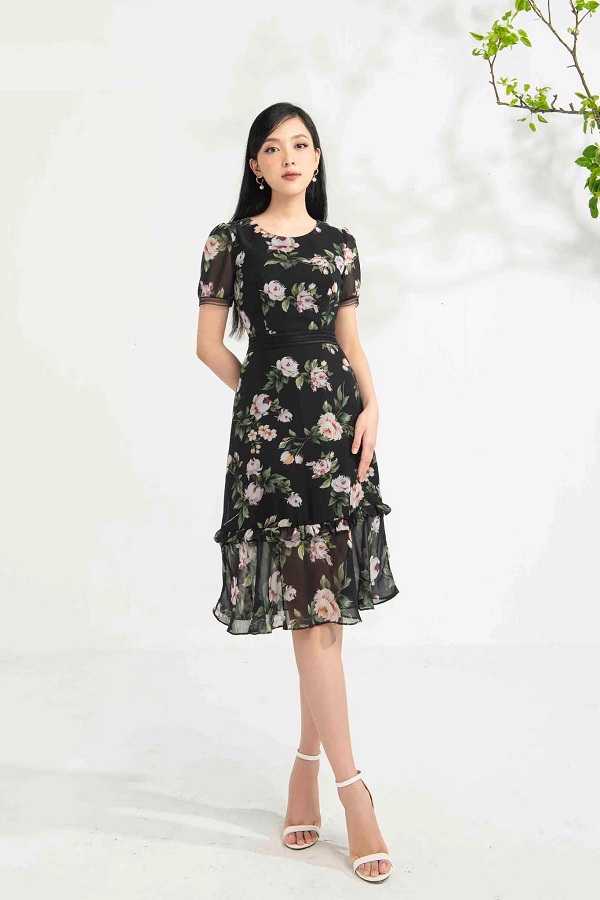 4 mẫu váy biến gái trẻ thành 'bà thím', chị em nên tránh xa