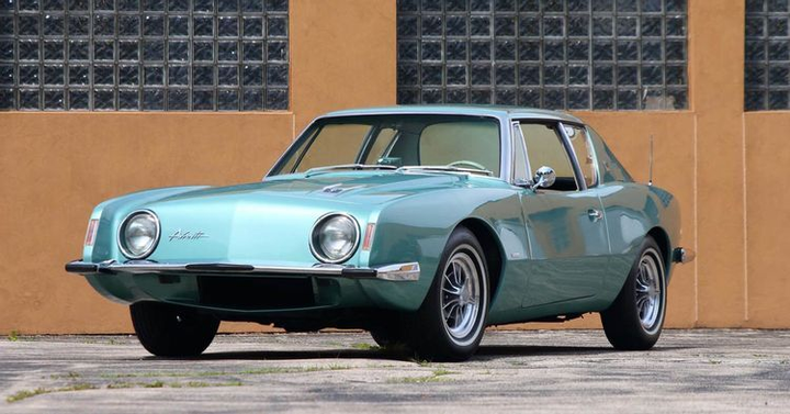 Những mẫu xe thể thao cổ điển bị rớt giá - 3
