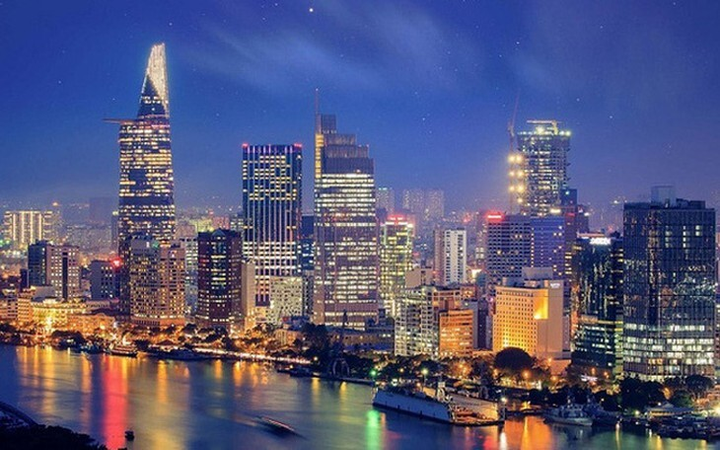 Thị trường khách sạn mong ngóng vaccine COVID-19 để thoát đáy - 1