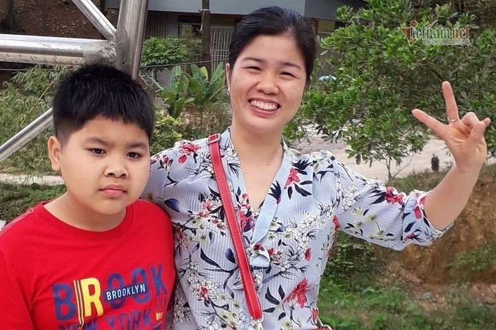 Người phụ nữ 40 tuổi đạt 27 điểm sau 21 ngày ôn thi - 1