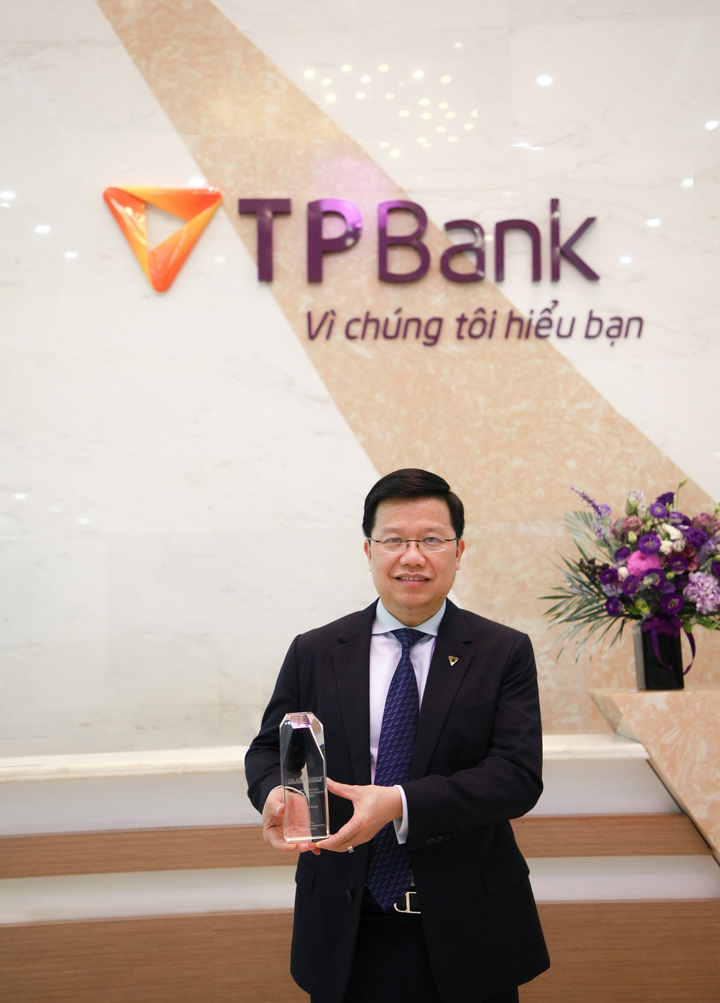 Tổng Giám đốc TPBank được trao giải thành tựu Lãnh đạo Đổi mới Sáng tạo - 1