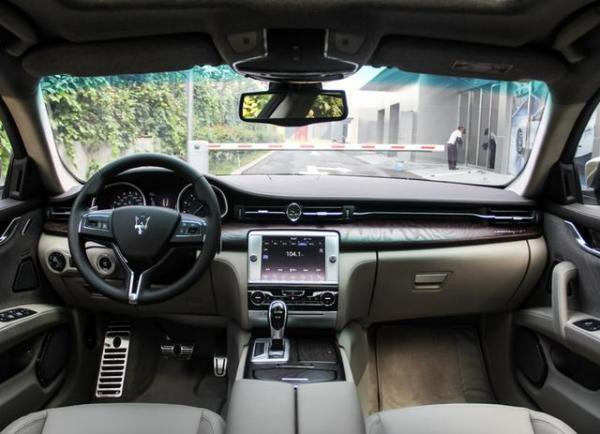 Bỏ 3 tỷ mua xe xịn, thanh niên sơn cho xấu giống sắt vụn để không ai mượn - 4