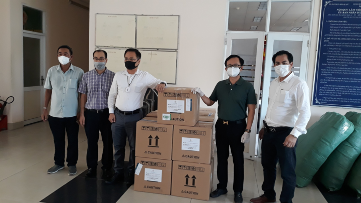Kiều bào gửi tặng TP.HCM 42.000 khẩu trang N95 và kit test nhanh COVID-19 - 2