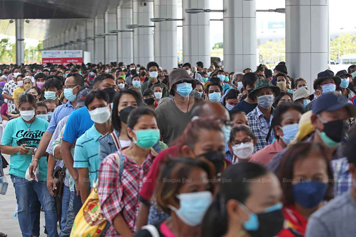 Thái Lan: Bán suất tiêm chủng, 11 người đối mặt án tù - 1