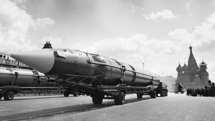 Tên lửa hạt nhân giả dọa Mỹ và những kế hoạch vũ khí không tưởng của Liên Xô - 3