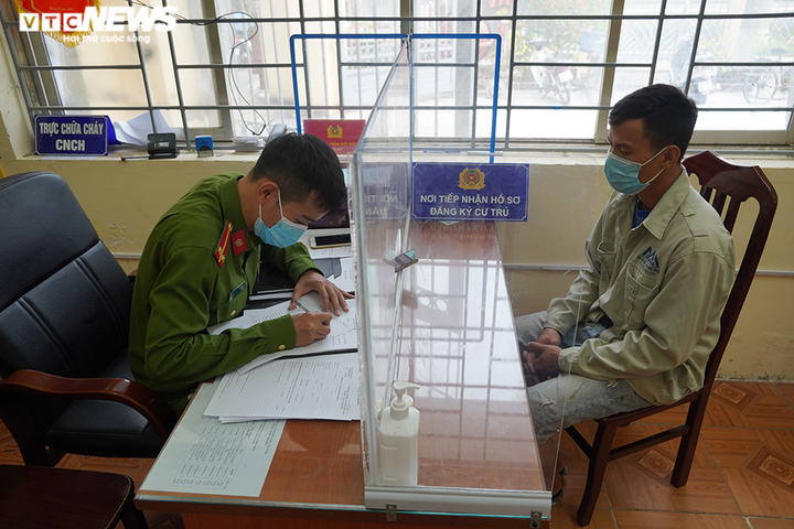 1001 lý do ra đường khi không cần thiết của người dân Hà Nội - 6