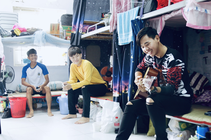 Ảnh: Cuộc sống của sinh viên nước ngoài bị kẹt lại giữa đại dịch COVID-19 - 11