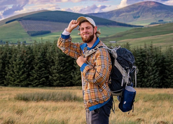 YouTuber nổi tiếng Đan Mạch ngã chết khi quay video trên núi - 1