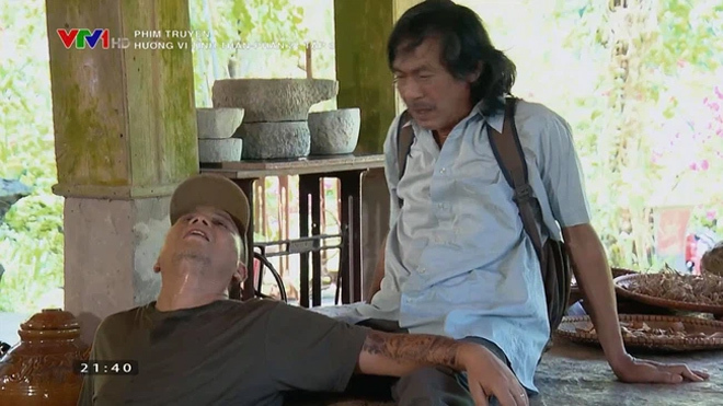 'Hương vị tình thân' phần 2 tập 4: Long đi tìm Nam, bà Dần mê man bất tỉnh - 2