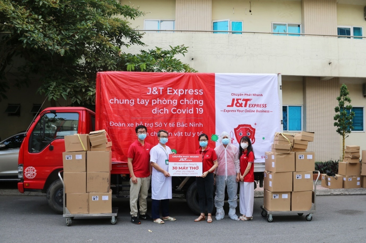 J&T Express gây quỹ hỗ trợ người lao động mùa dịch - 3