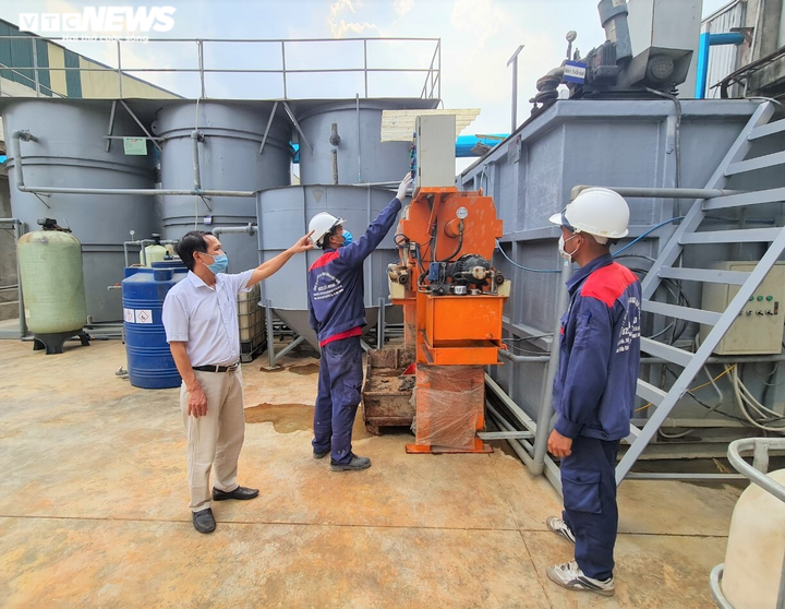 Dính phạt nặng, doanh nghiệp giấy Bắc Ninh đầu tư tiền tỷ để xử lý nước thải - 1