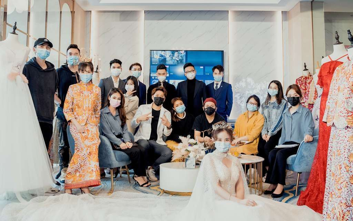 Tâm tình: Ba mẹ bạn gái nhất quyết hoãn cưới vì không chịu tổ chức online - 1