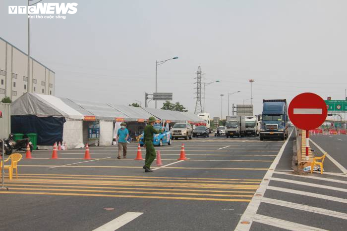 Hải Phòng tạm dừng tiếp nhận người về từ các địa phương áp dụng Chỉ thị 16 - 1