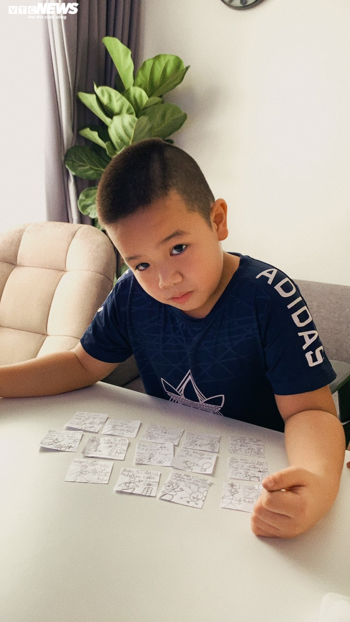 Những sticker ngộ nghĩnh kèm lời động viên trên hộp cơm gửi bác sĩ chống dịch - 4