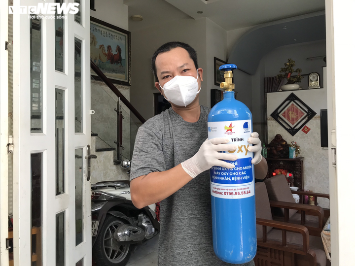 'Cha đẻ' ATM gạo thành lập thêm ATM oxy giao tận nhà bệnh nhân COVID-19 - 11