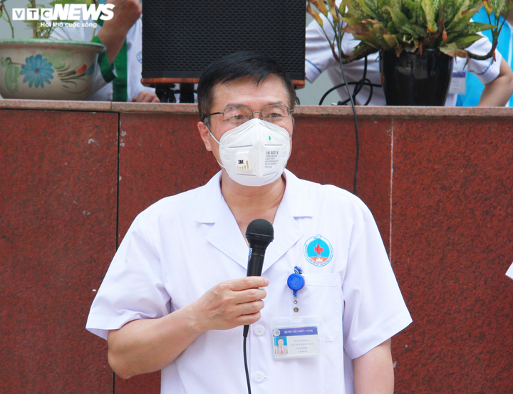 Y bác sĩ Bệnh viện Hữu Nghị chi viện Tiền Giang chống dịch - 2