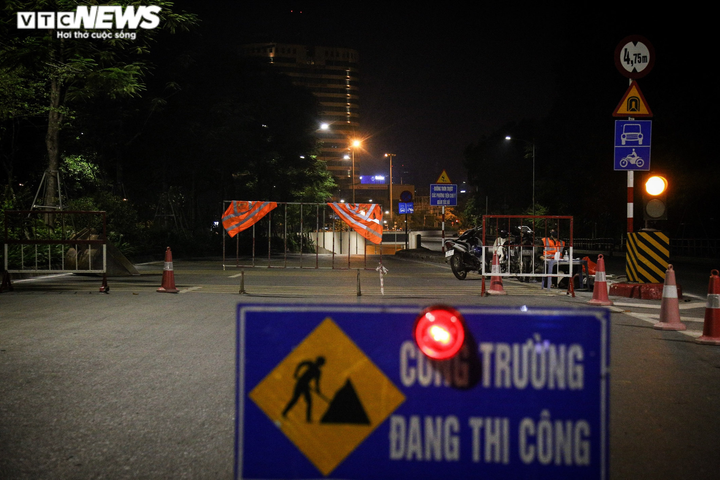 Hà Nội: Xuyên đêm sửa hầm Kim Liên sau 12 năm đưa vào vận hành - 1