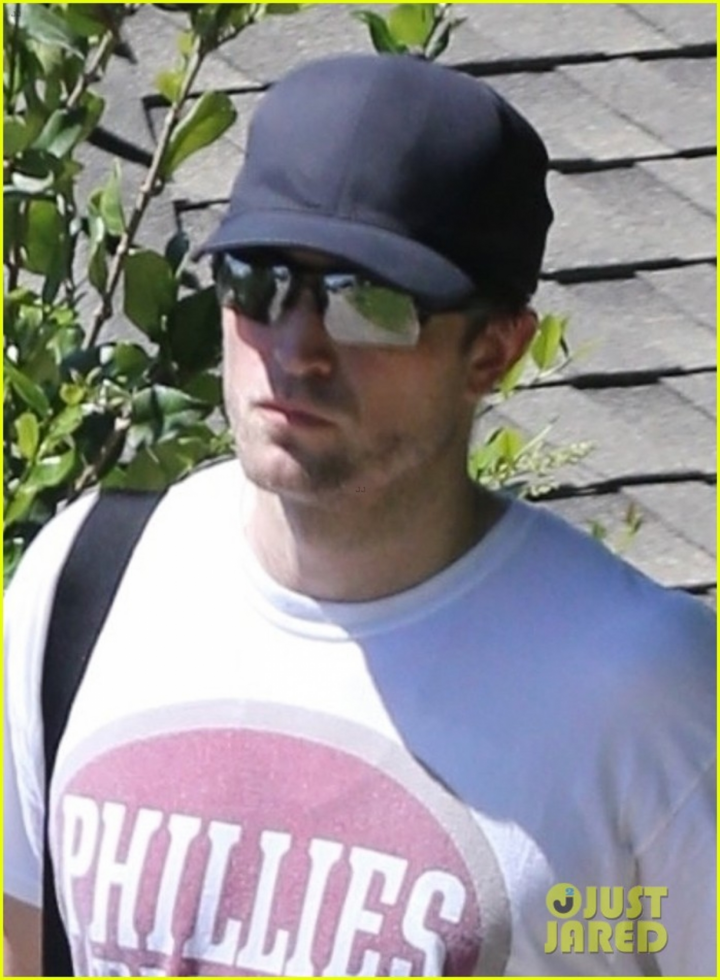 'Ma cà rồng' Robert Pattinson già nua bất ngờ - 5