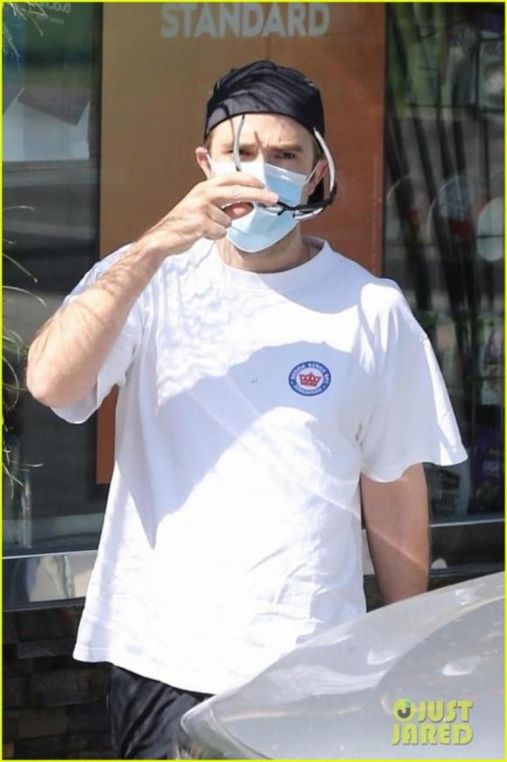'Ma cà rồng' Robert Pattinson già nua bất ngờ - 8