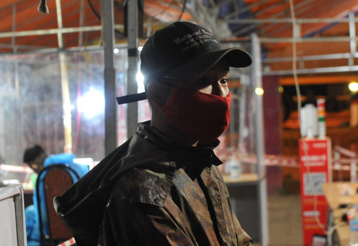 Vừa ra tù, tiếp tục trộm cắp, 'thông chốt' kiểm dịch COVID-19 bỏ trốn - 1