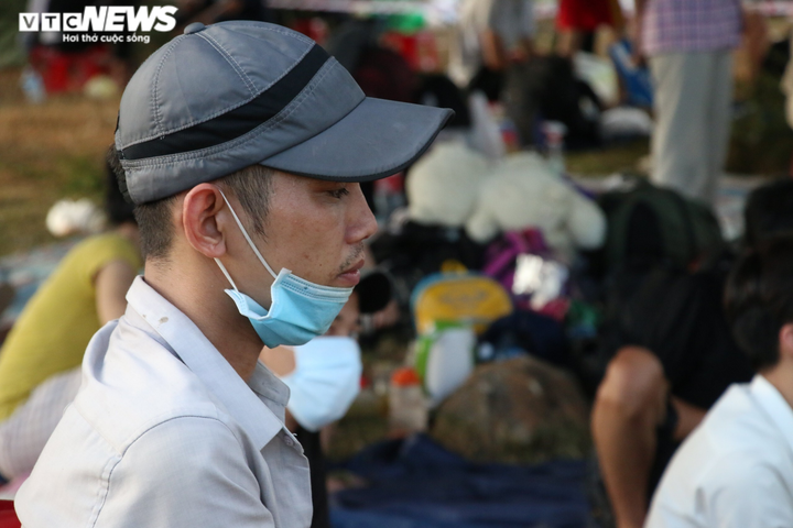 Chuyện của những người hồi hương nhớ đời - 5