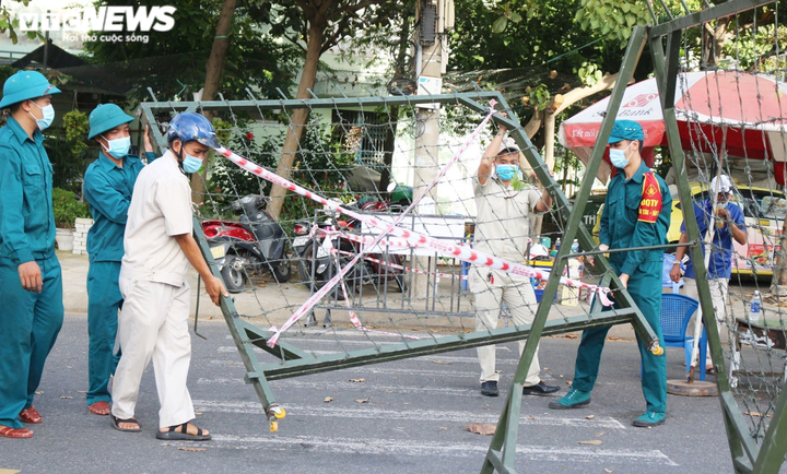 Đà Nẵng: Chuỗi lây nhiễm cảng cá Thọ Quang ghi nhận 60 F0 trong một ngày - 1