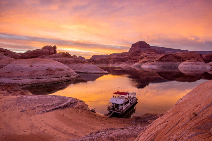 Vẻ kỳ vĩ của hồ nước nhân tạo độc đáo và đẹp nhất Tây Nam nước Mỹ - 6