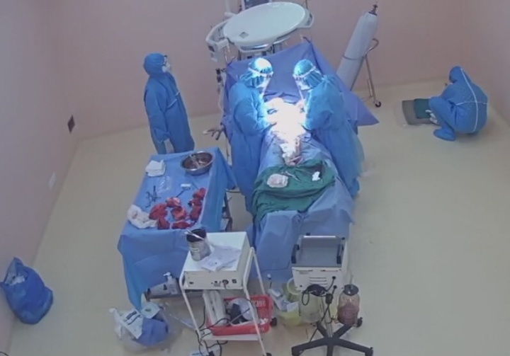 Sản phụ mắc COVID 'vượt cạn' thành công trong bệnh viện dã chiến - 1