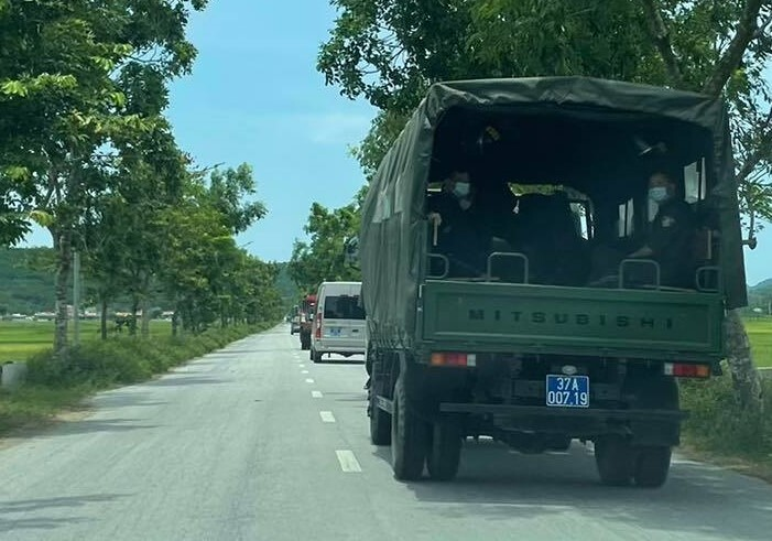 Toàn cảnh quá trình đột kích thu giữ 17 con hổ nuôi nhốt trái phép - 11