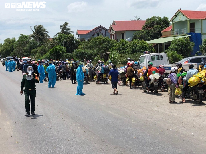 Chuyện của những người hồi hương nhớ đời - 3