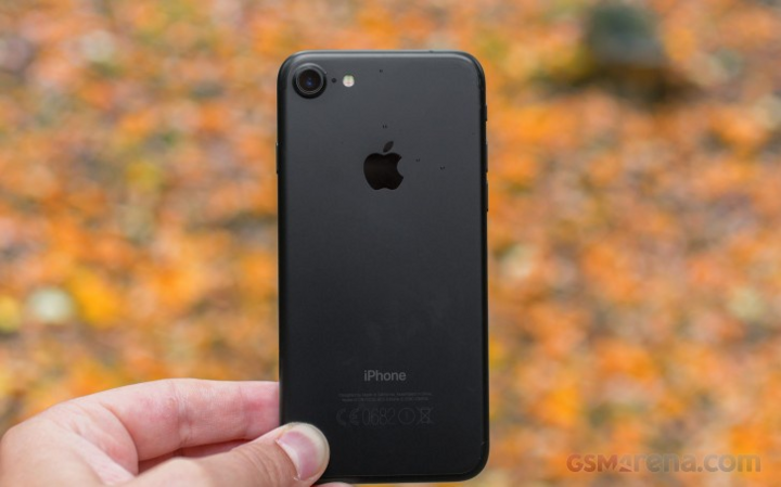 Những mẫu iPhone không nên mua lúc này - 7