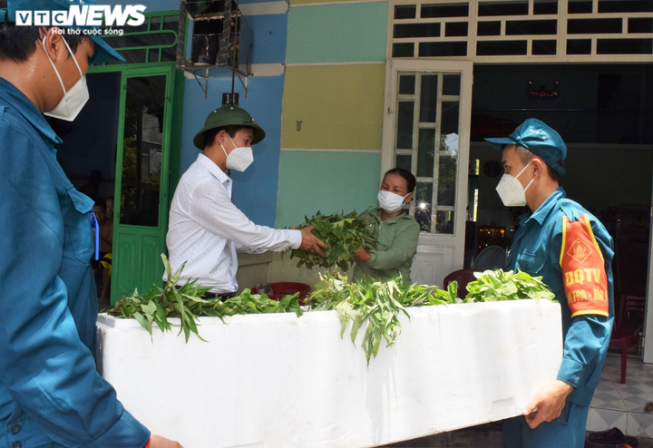 Đà Nẵng kêu gọi người có điều kiện giúp đỡ hộ khó khăn trong khu dân cư - 1
