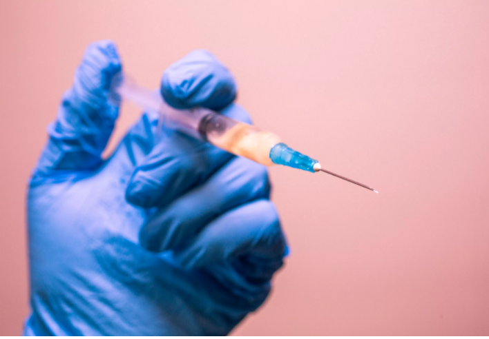 Các nước phát triển phớt lờ kêu gọi ngừng tiêm chủng bổ sung của WHO - 1