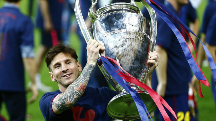 Trực tiếp: Messi khóc nức nở trong buổi họp báo chia tay Barca - 1