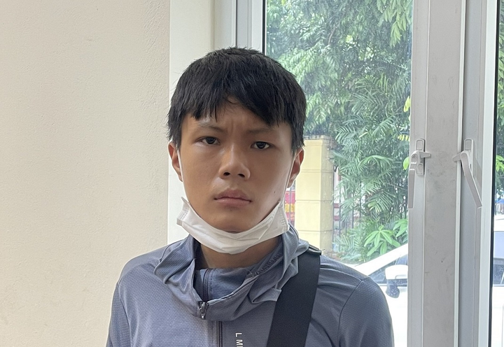 Nam thanh niên 'thông chốt' kiểm soát dịch, đâm trọng thương cán bộ công an - 1