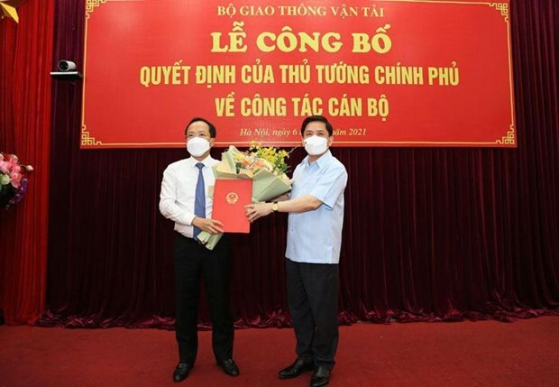 Thủ tướng bổ nhiệm tân Thứ trưởng Bộ Giao thông Vận tải - 1