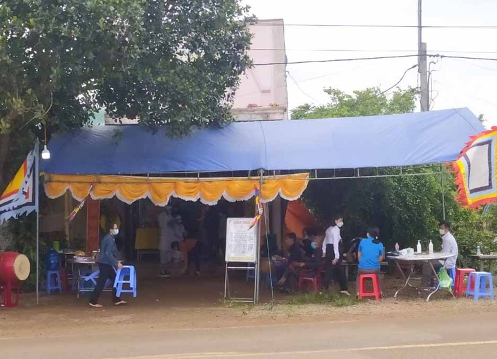 Gia Lai: 5 người trong gia đình đi cắt cỏ, mẹ và 2 con rơi xuống ao thiệt mạng - 1